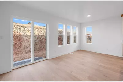 1627 S White Sage Dr #332, Santaquin, UT 84655 - Photo 5