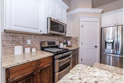 2624 W 2225 N, Farr West, UT 84404 - Photo 11