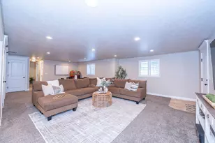 2624 W 2225 N, Farr West, UT 84404 - Photo 29