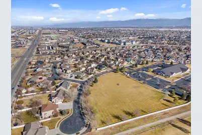 8092 S Box Canyon Rd W, West Jordan, UT 84081 - Photo 33