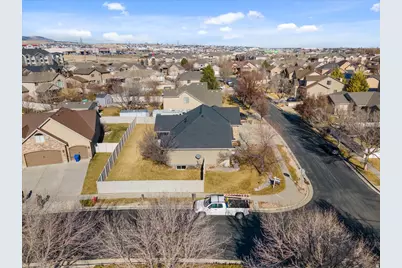 8092 S Box Canyon Rd W, West Jordan, UT 84081 - Photo 31