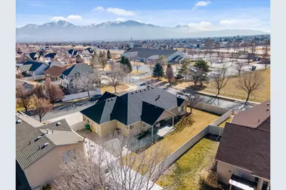 8092 S Box Canyon Rd W, West Jordan, UT 84081 - Photo 27