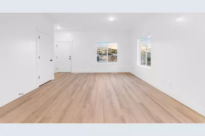 1941 W Fox Wood Rd #SR388, Santaquin, UT 84655 - Photo 5