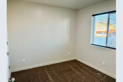 102 E 1800 S, Roosevelt, UT 84066 - Photo 21