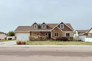 102 E 1800 S, Roosevelt, UT 84066 - Photo 1