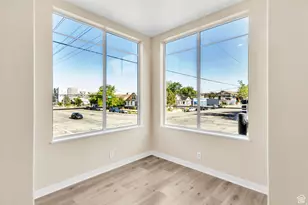 185 West 700 S, Salt Lake City, UT 84101 - Photo 9