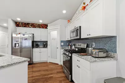 1555 N 280 W #102, Logan, UT 84341 - Photo 19