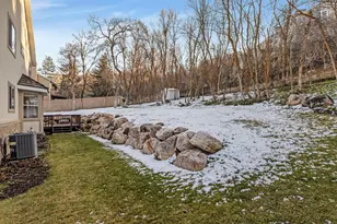 1676 E Mueller Pk Rd, Bountiful, UT 84010 - Photo 39