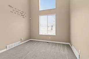 698 W 650 S, Layton, UT 84041 - Photo 7