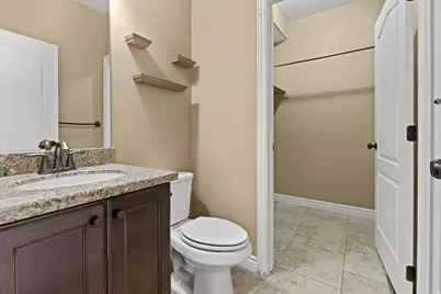 698 W 650 S, Layton, UT 84041 - Photo 15