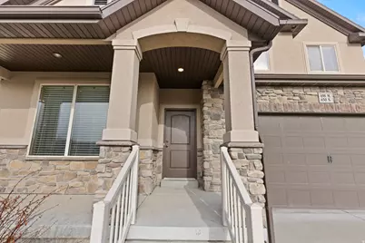 698 W 650 S, Layton, UT 84041 - Photo 3