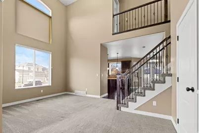 698 W 650 S, Layton, UT 84041 - Photo 5