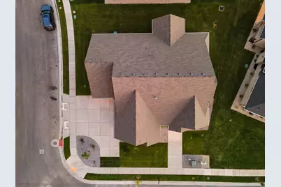 551 W Summerhill Ln, Centerville, UT 84014 - Photo 5