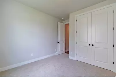 551 W Summerhill Ln, Centerville, UT 84014 - Photo 27