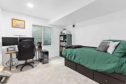 7077 N Spring Hill Ln, Eagle Mountain, UT 84005 - Photo 17