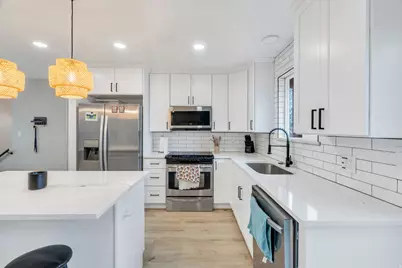 3898 W Bentoak Dr, West Valley, UT 84120 - Photo 9