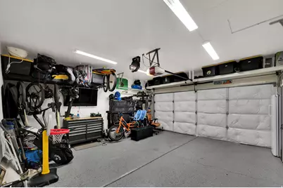 11062 S Sandy Dunes Dr E, Sandy, UT 84094 - Photo 21