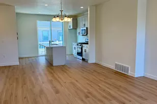 1688 N 1600 W, Layton, UT 84041 - Photo 15