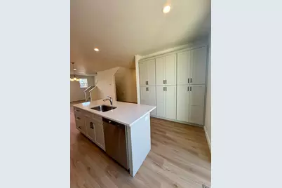 1688 N 1600 W, Layton, UT 84041 - Photo 13