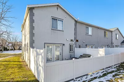 49 Kensington Pl, North Logan, UT 84341 - Photo 15