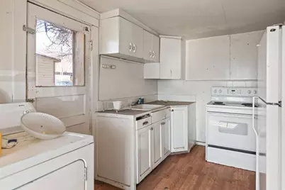 75 E 400 S, Richfield, UT 84701 - Photo 9