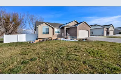 3536 N 3000 W, Hooper, UT 84315 - Photo 3