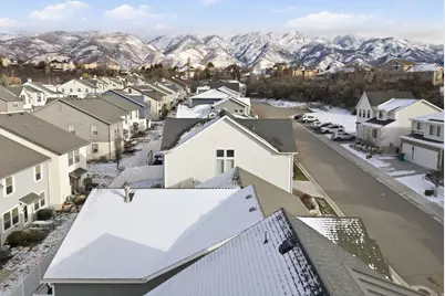 1465 E Sego Lily Ct, Layton, UT 84040 - Photo 47