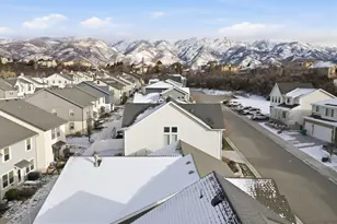 1465 E Sego Lily Ct, Layton, UT 84040 - Photo 47