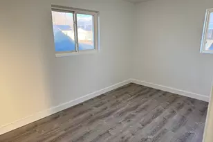 35 Airlane Dr, Clearfield, UT 84015 - Photo 9