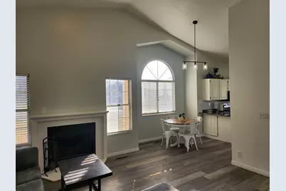 3279 S Plum Tree Ln W, Bountiful, UT 84010 - Photo 5