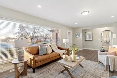 186 N 300 E, Clearfield, UT 84015 - Photo 5