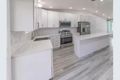 593 S 900 E, Layton, UT 84041 - Photo 5