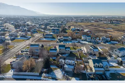 116 E 1150 N, Harrisville, UT 84404 - Photo 35