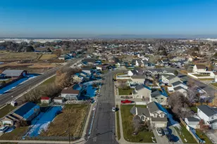 116 E 1150 N, Harrisville, UT 84404 - Photo 37