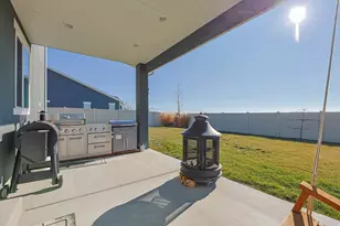 1407 W Silver Hollow Rd, Syracuse, UT 84075 - Photo 23