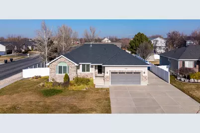 1466 W 2425 S, Syracuse, UT 84075 - Photo 3