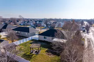 1466 W 2425 S, Syracuse, UT 84075 - Photo 55