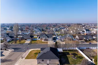 1466 W 2425 S, Syracuse, UT 84075 - Photo 45