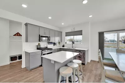 2080 E Colette St, Lake Point, UT 84074 - Photo 11