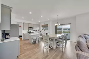 2080 E Colette St, Lake Point, UT 84074 - Photo 9