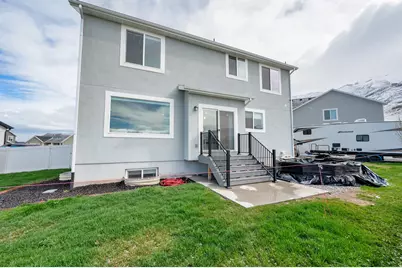 2080 E Colette St, Lake Point, UT 84074 - Photo 7