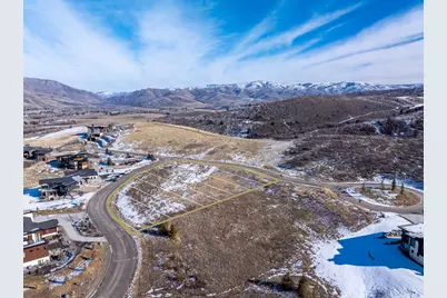 7545 E Dogwood Dr #26, Huntsville, UT 84317 - Photo 5