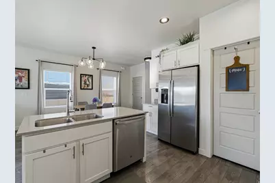 1258 E Sheps Rd N, Eagle Mountain, UT 84005 - Photo 13