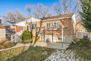 1898 S Nevada St, Salt Lake City, UT 84108 - Photo 25