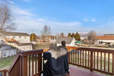 2266 N 2290 W, Clinton, UT 84015 - Photo 27