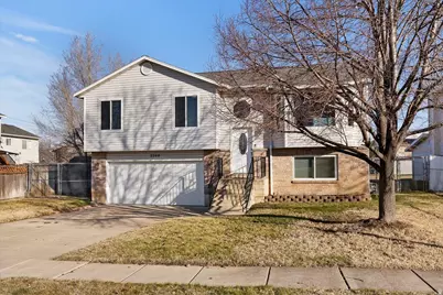 2266 N 2290 W, Clinton, UT 84015 - Photo 3