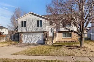 2266 N 2290 W, Clinton, UT 84015 - Photo 3