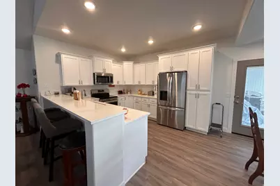 9534 S 3450 W #D, South Jordan, UT 84095 - Photo 3