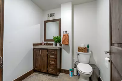 10445 W 14000 S, Axtell, UT 84621 - Photo 11