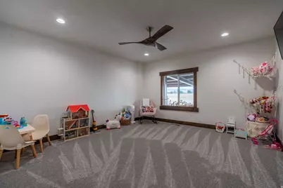 10445 W 14000 S, Axtell, UT 84621 - Photo 21